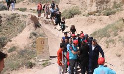 Kapadokya'da peribacasından düşen Alman turist yaralandı!