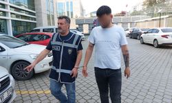 Samsun'da annesine bıçak çekip telefonunu gasp eden genç tutuklandı