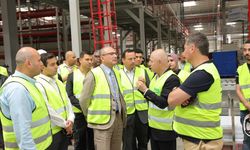 Türkiye'nin Kahire Büyükelçisi Şen, Mısır'daki Türk fabrikasını ziyaret etti