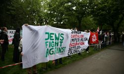 Viyana Üniversitesi’nde İsrail yanlılarının eylemlerine rağmen Filistin'e destek gösterisi sürüyor