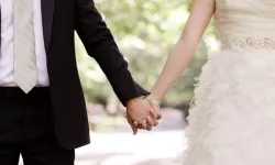 Evlenmek isteyen gençlerin gözüaydın:  Faizsiz evlilik kredisi için ilk kez tarih belli oldu