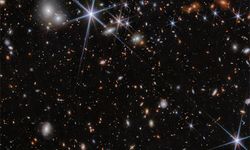 James Webb Teleskobu iki kara deliğin birleştiğini keşfetti