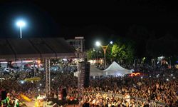 Erzincan Dörtyol Güler Duman konseriyle doldu taştı