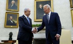 Biden ile görüşen Netanyahu Beyaz Saray önünde protesto edildi