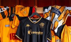 Hull City 120. yılına özel formasını tanıttı