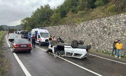 Yolcu otobüsüne çarpan otomobil takla attı: 1 çocuk hayatını kaybetti