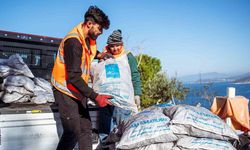 Kuşadası Belediyesi’nin yakacak yardımı başladı