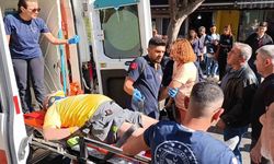 Manavgat'ta otomobilin yaya geçidinde çarptığı turist yaralandı: Sürücüsü kaçtı