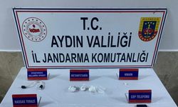 Uyuşturucu ile taksiye binen kadını jandarma yakaladı