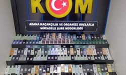 Adana'da yolcu otobüsünde 188 kaçak cep telefonu yakalandı