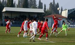 Karacabey Belediye Spor: 3 - Arnavutköy Belediyespor: 4