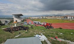 Çorum’da otomobil atletizm sahasına düştü: 3 yaralı