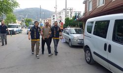 Manisa'da park halindeki 13 araca zarar veren zanlı yakalandı