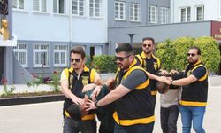 Adana Kurtuluş'ta iş adamına tuzak: 600 bin TL’den fazla parası gasbedildi