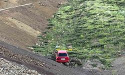 Adıyaman'da feci kaza: Sincik'te otomobil şarampole yuvarlandı