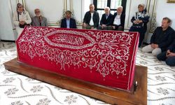 Hayme Ana kabri başında dualarla anıldı