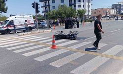 İzmir Aliağa'da otomobil ile motosiklet çarpıştı: 1 ölü 2 yaralı