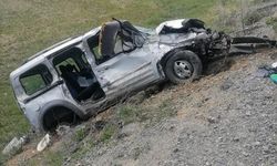 Sivas’ta feci kaza: Yoldan çıkan hafif ticari araç şarampole uçtu:1 ölü