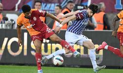 Galatasaray final maçında Trabzonspor karşısında ilk yarıyı 1-0 önde kapattı