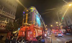 İstanbul Fatih'te otelde yangın çıktı