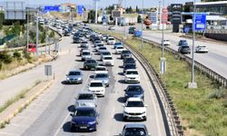 "Kilit kavşak" Kırıkkale'de bayram tatili dönüşü hareketliliği sürüyor
