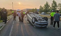 Çerkezköy'de ters dönen otomobilden yara almadan kurtuldu