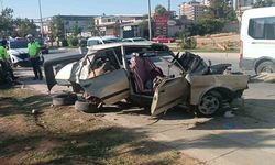 Gaziantep’te karşı şeride savrulan Tofaş zincirleme kazaya neden oldu: 1’i ağır 10 yaralı