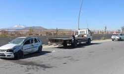Kayseri'de feci kazada sürücü hamile kadın ve bebeği öldü