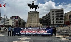 Ankara'da toplanan öğretmenler ek atama için Ulus'ta Cumhurbaşkanı Erdoğan'a seslendiler