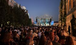Caz sanatçısı Roge, İstanbul Caz Festivali'nde müzikseverle buluştu