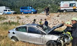 Konya'da feci kaza: Derebucak'ta devrilen otomobildeki 3 kişi öldü