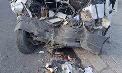 Konya’da minibüs otomobile arkadan çarptı: 3 yaralı
