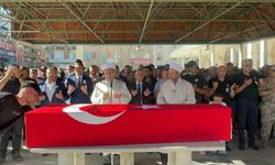 Trafik kazasında hayatını kaybeden polis memuru defnedildi