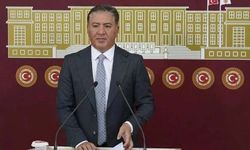 CHP'li Murat Emir sahneden düştü