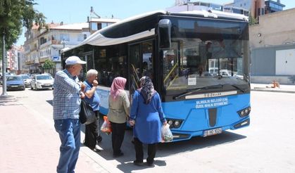 Burdur'da 65 yaş üstündeki vatandaşlara toplu taşıma şoku
