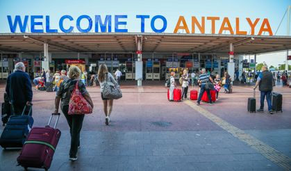 Antalya'da tüm zamanların en iyi ilk 7 ayı: 8 milyon turist!