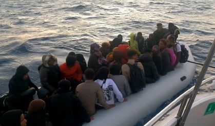 Ayvalık açıklarında 32 düzensiz göçmen yakalandı