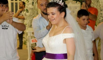 Hasta kızının hayalini gerçekleştirmek için damatsız düğün yaptı