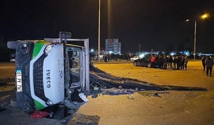 Adana’da kavşakta kaza: 1 ölü, 3 yaralı