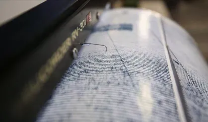 Malatya'da 5.2 büyüklüğünde bir deprem meydana geldi. Deprem çevre illerde de hissedildi.