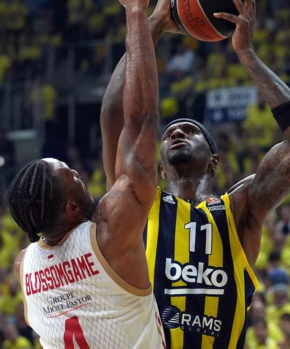 Fenerbahçe Monaco'yu yenip seride öne geçti
