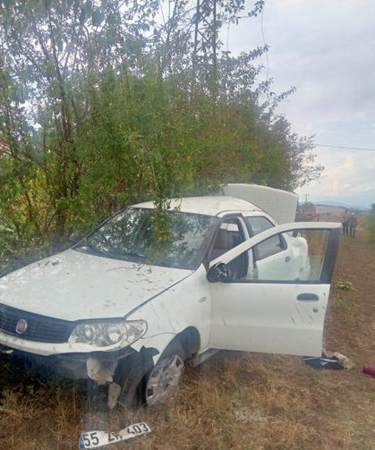 Samsun'da savrulan otomobilin camından fırlayan 13 yaşındaki çocuk hayatını kaybetti