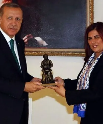 CHP'li Aydın Büyükşehir Belediye Başkanı Özlem Çerçioğlu AK Parti’ye geçecek