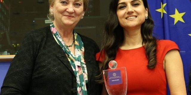  Avrupa Parlamentosu'ndan Dilek öğretmene  "Avrupa Uluslararası Kadınların Liderliği Ödülü"