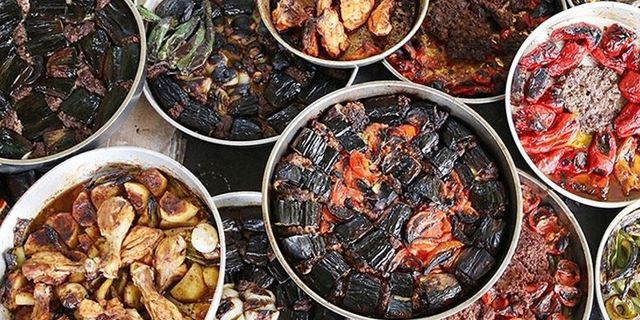 Şanlıurfa'nın taş fırınlarında pişen lezzetleri ramazan sofralarını süslüyor