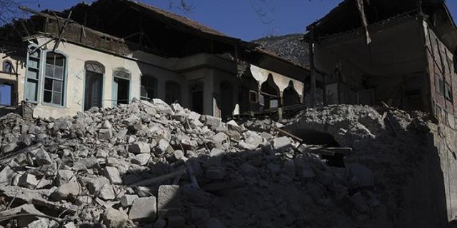 Hatay'daki tarihi taş evler "asrın felaketi"ne dayanamadı