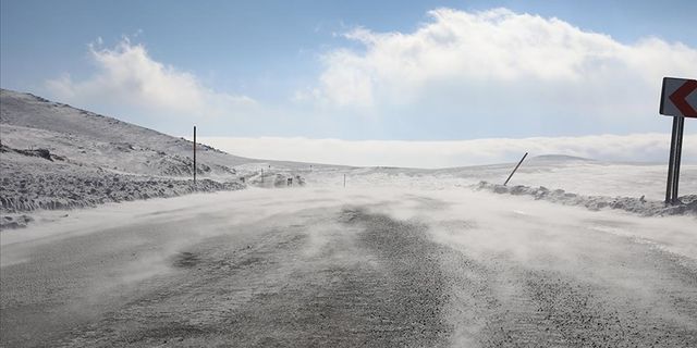 Meteoroloji'den kuvvetli rüzgar ve fırtına uyarısı