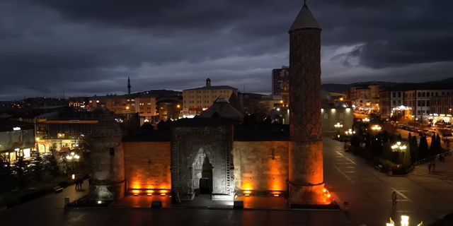 İbrahim Erkal'ın yeğeninden “Erzurum” klibi