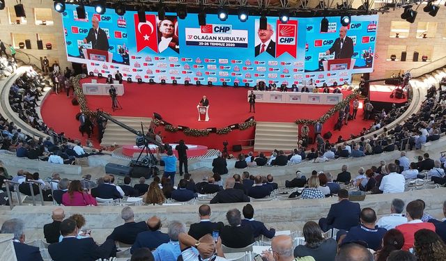 CHP'de 5 saatlik toplantı sona erdi! Kurultay süreci başlıyor