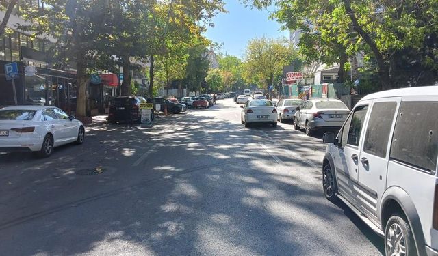Ankara'da alkollü sürücü yayalara çarptı! 1 ölü 1 yaralı